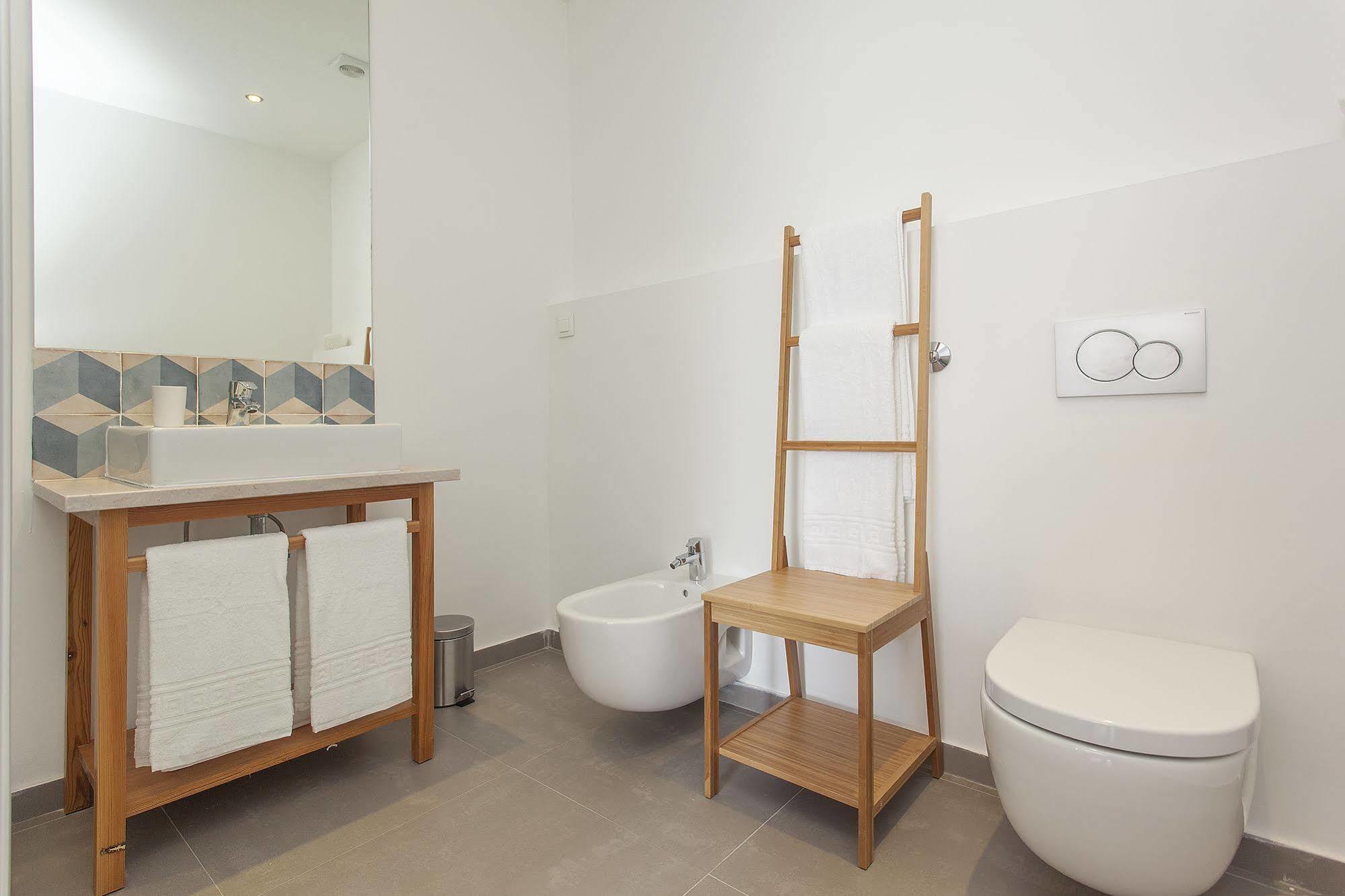 Lisbon Old Town Guest House Экстерьер фото
